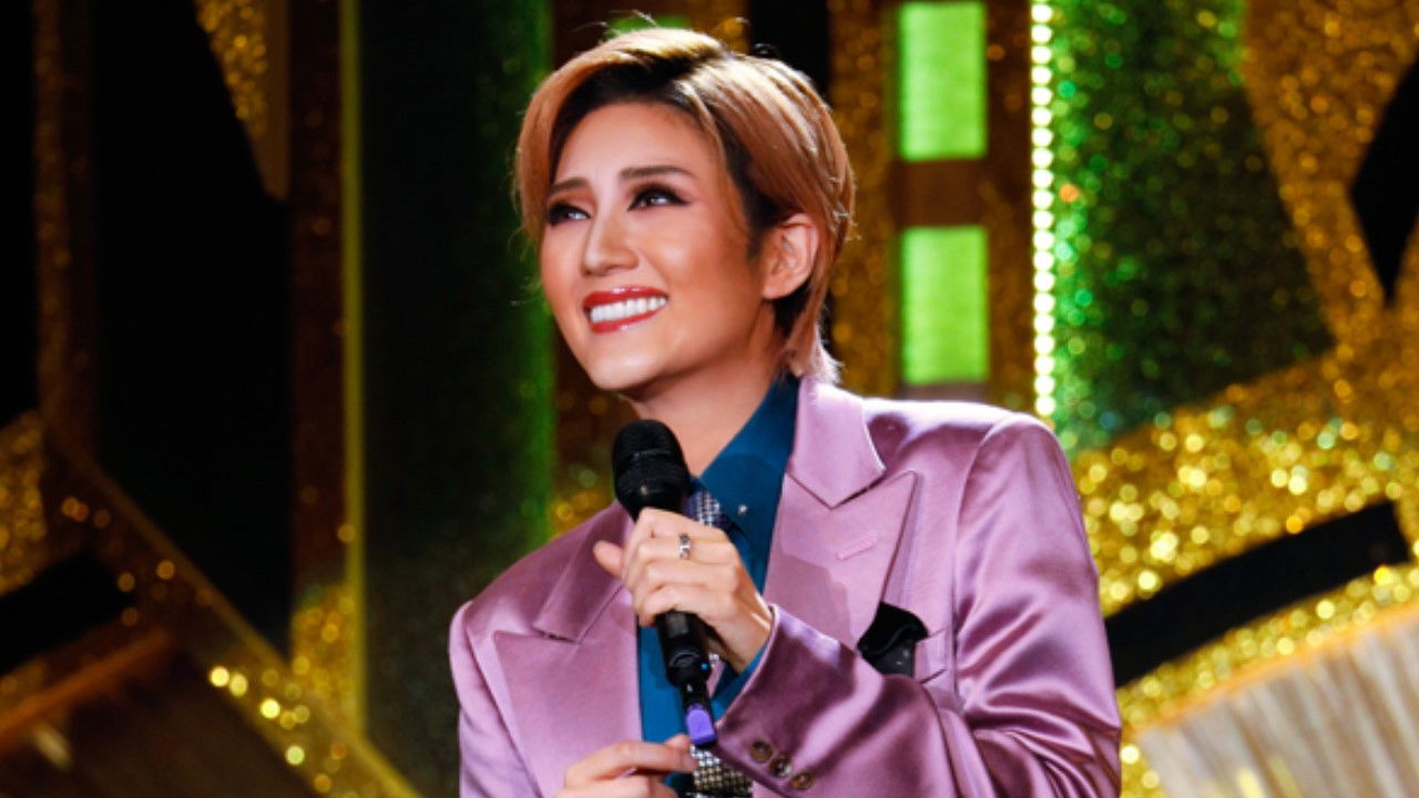 Serika Toa Dinner Show 「KISS -kiki sing&swing-」 backdrop