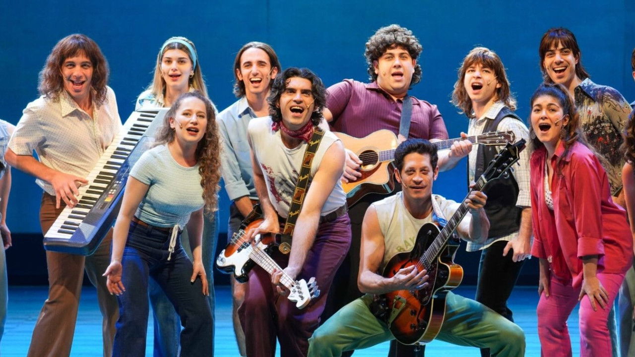 בלוז לחופש הגדול המחזמר backdrop