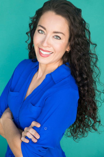 Sari Sanchez as Lisa