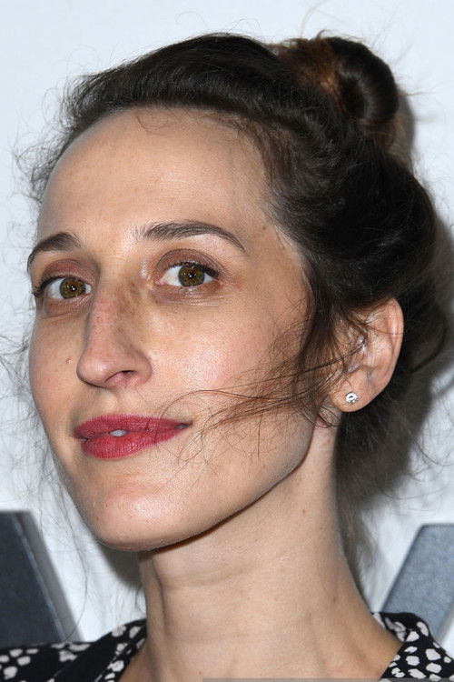 Jade Healy as Stagehand