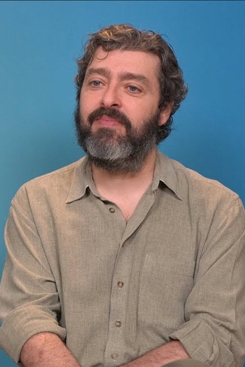 Víctor García León as