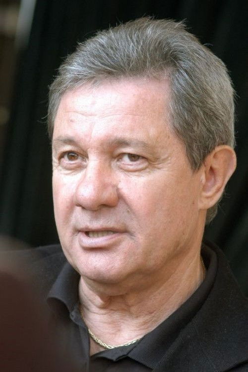 Emil Hossu as Truică