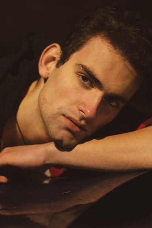 Senén Valera as Yago