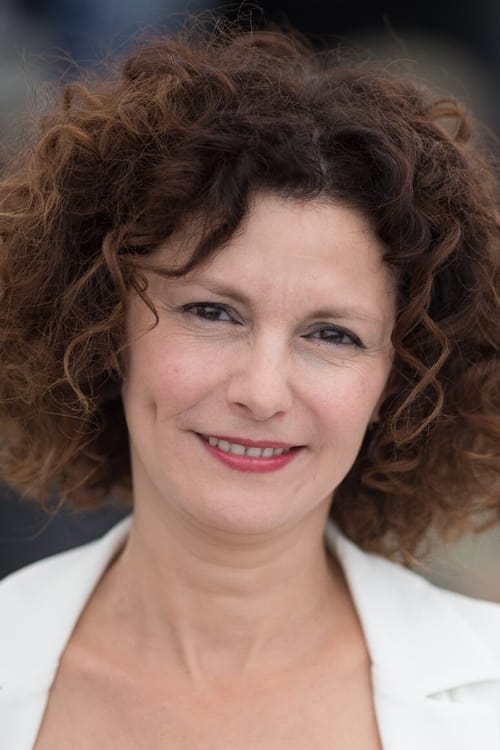 Nadia Kaci as Shéhérazade / Zouina