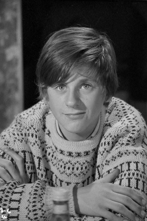 Michael Goodman as Joey