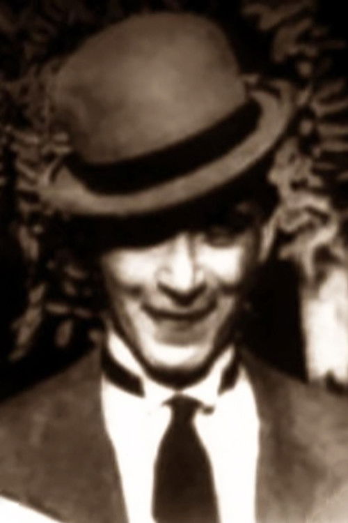 Nikolaos Sfakianos as Villar