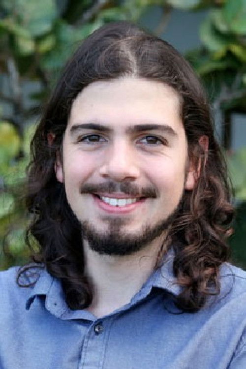 Fernando Tarrazo as Ernesto