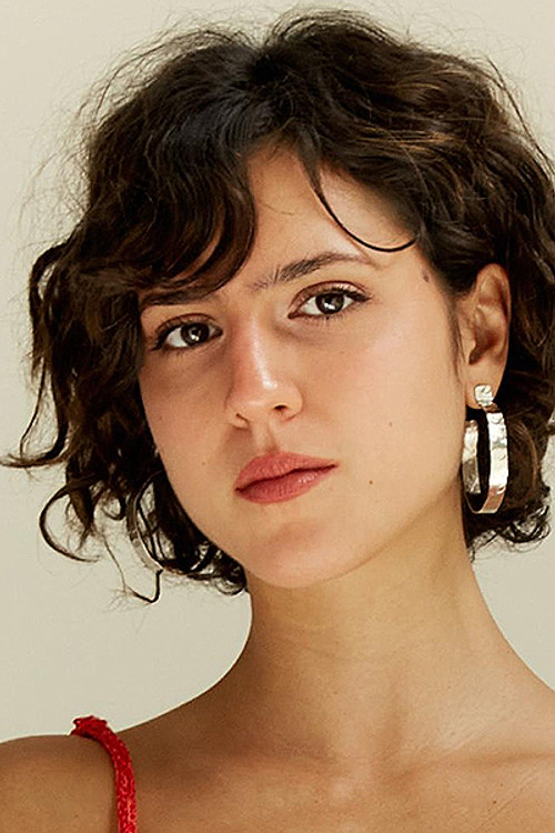 Flora Camolese as Carol