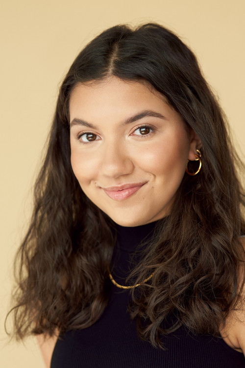 Dounia Ouirzane as Sarah