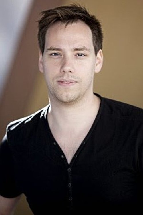 Walter Spanny as Dumb Guy