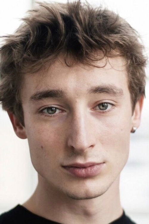 Artemy Milgram as Slava