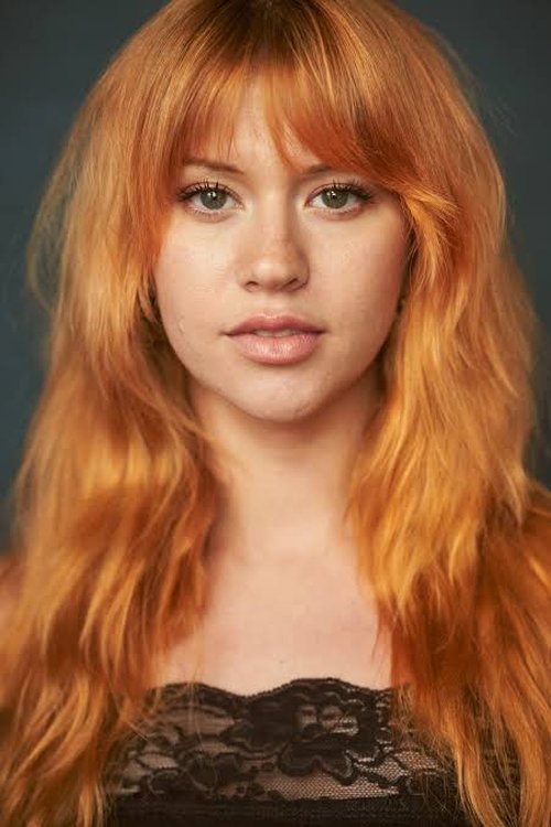 Eloise Lola Gordon as Alex