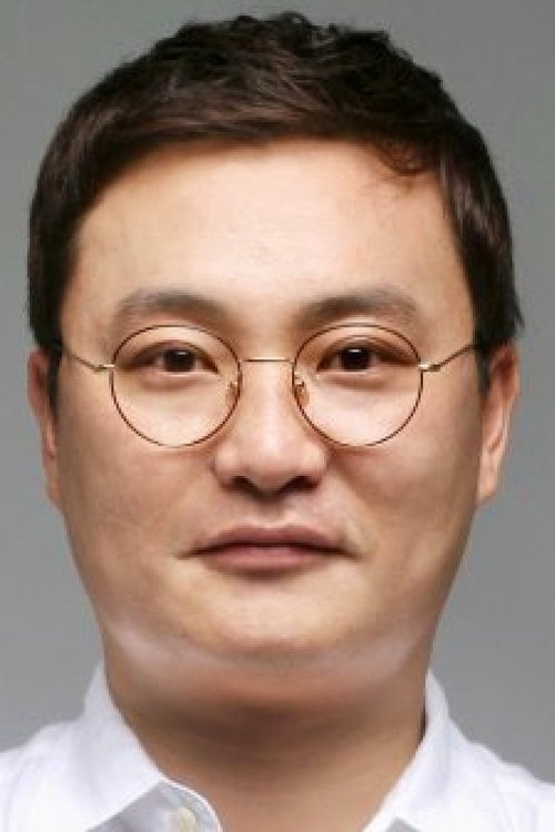 Kim Han-sang as Bank protestor