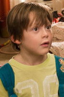 Alexander Boden as Julien