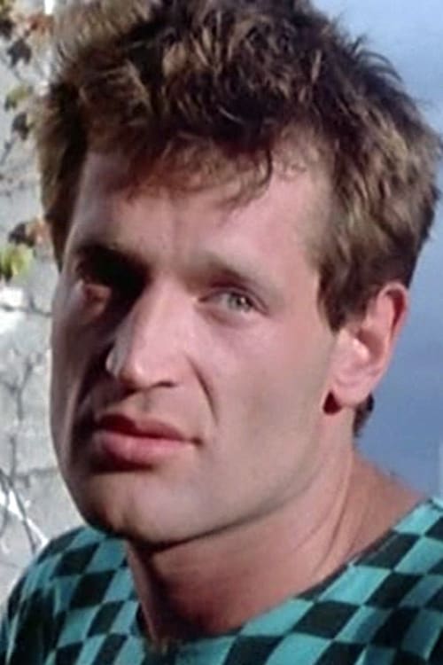 Piotr Stanislas as Le petit ami de Charlotte