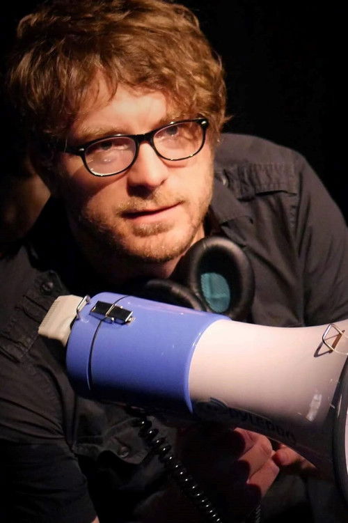 Jay Ness as Eric Bailey