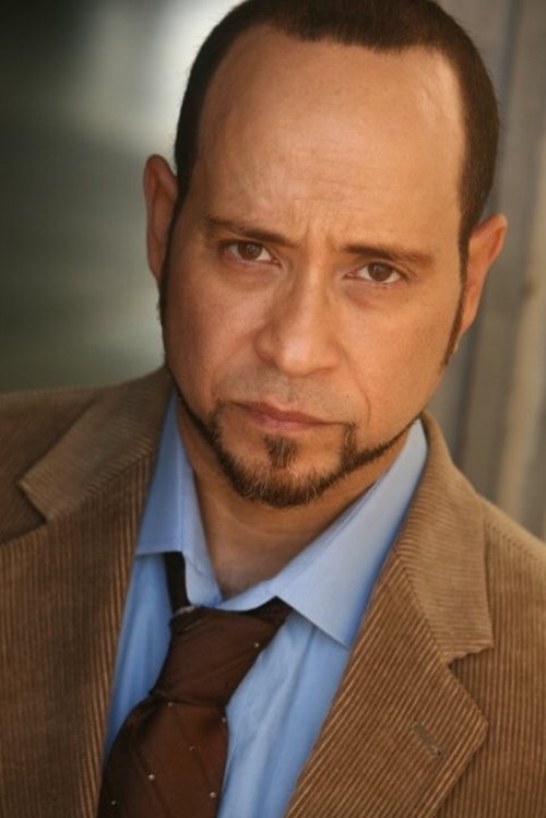 Joseph Bertót as Roberto Herrara