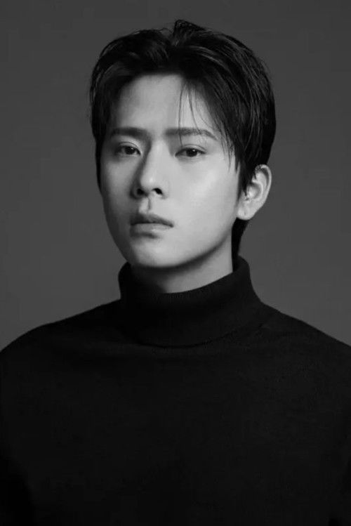 Chen Qingqi as Shen Lusheng