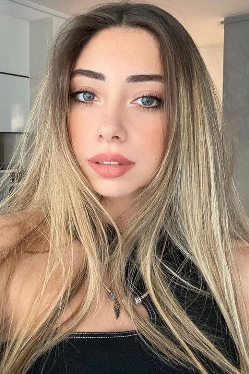 Smaranda Știrbu as Smără