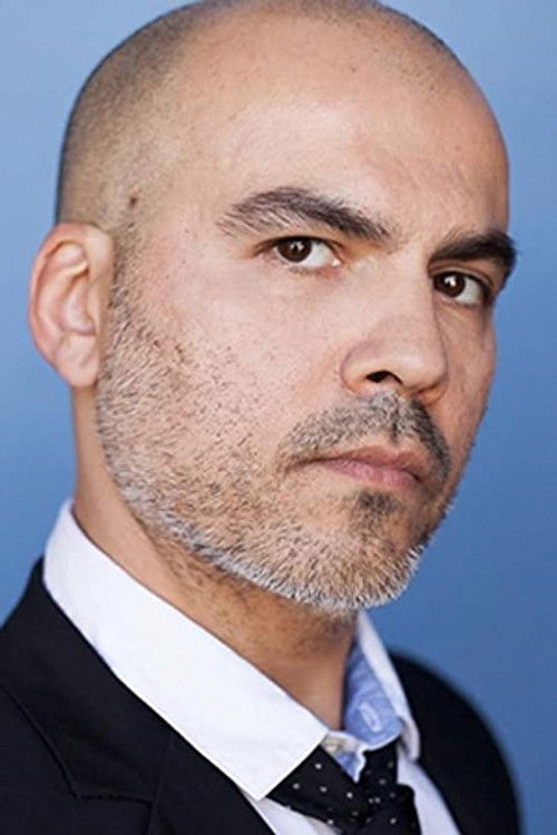 Art Arutyunyan as Bus Commuter