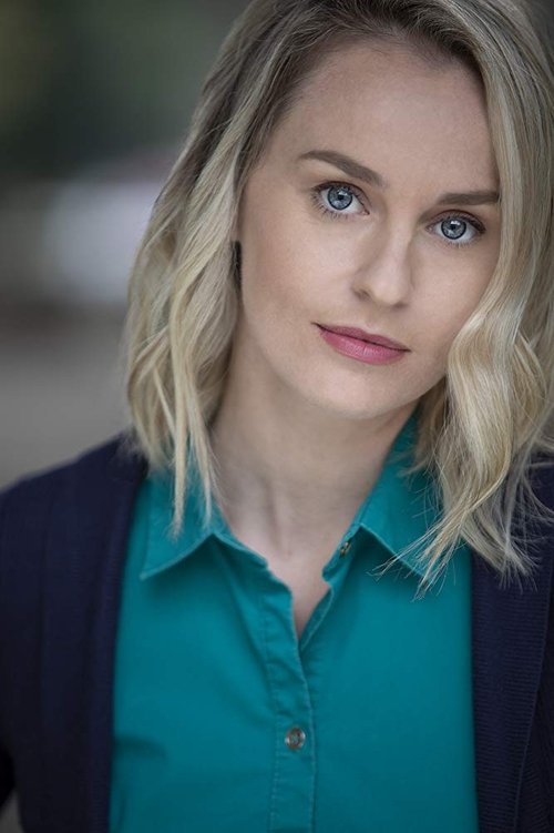 Betsy Graver as Theresa Bergs