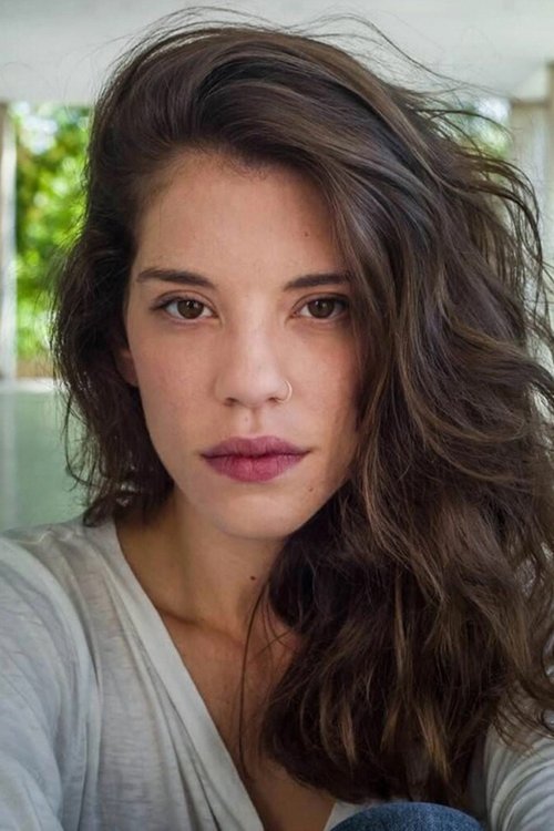 Maria Damasioti as Αθηνά