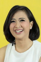 Astrid Sartiasari as Linda