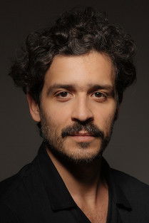 Philipp Lavra as Inácio