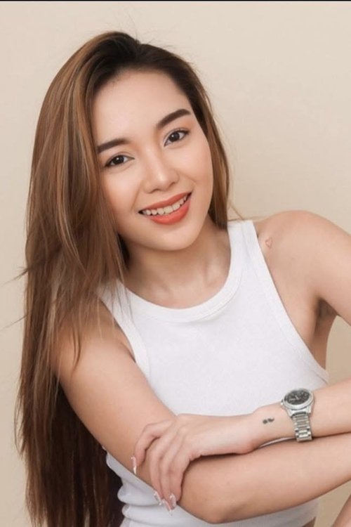 Paula Santos as Lauren