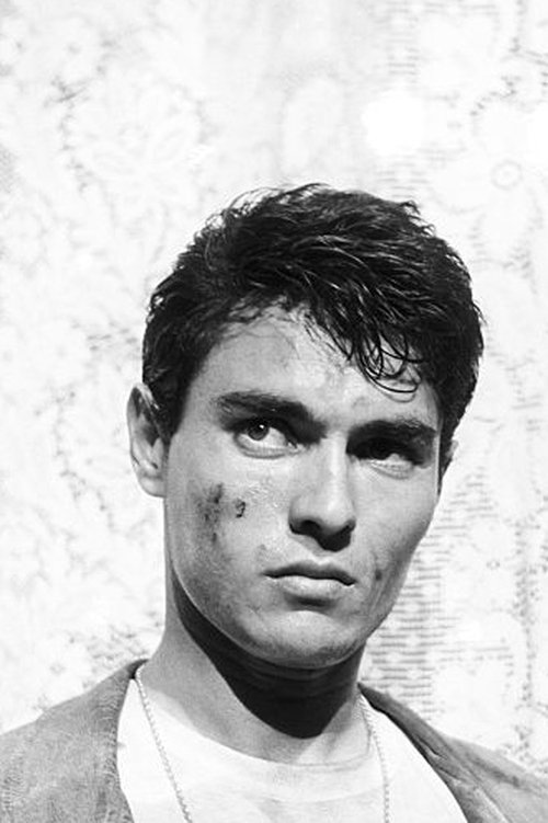 Max Cartier as Bruno