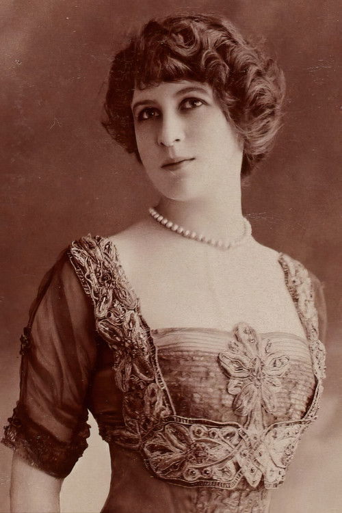 Jeanne Desclos as La Reine Anne d'Autriche (as Jeanne Descios)