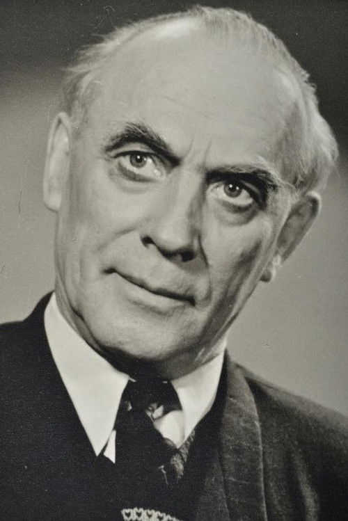 Eduard Tinn as Lillak, Writer