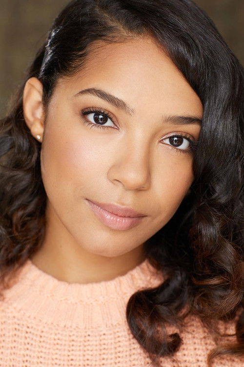 Samantha L Thomas as Paula