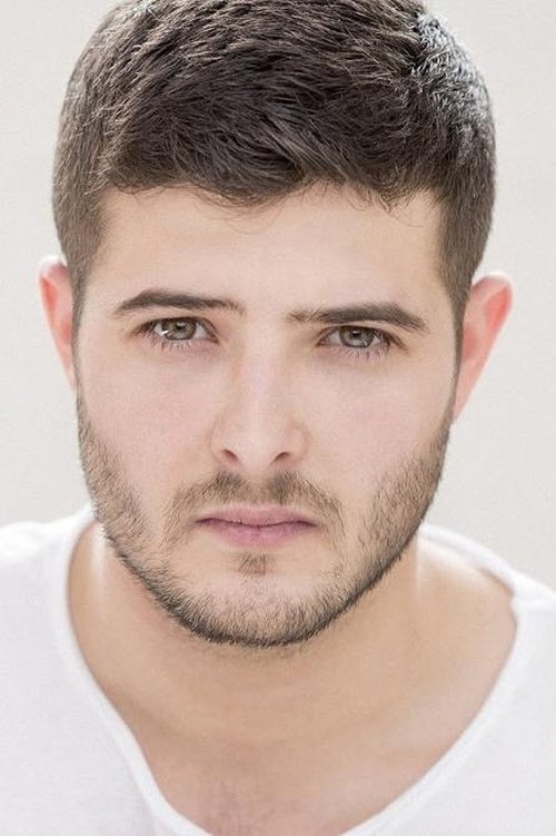 Jonás Torres as Antonio Anglés