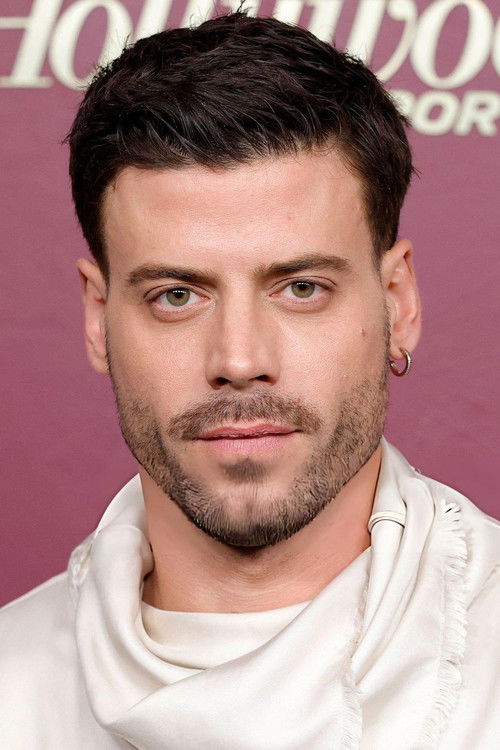 François Arnaud as Tommy Castelli