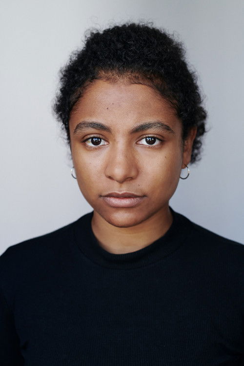 Naffie Janha as Sängerin