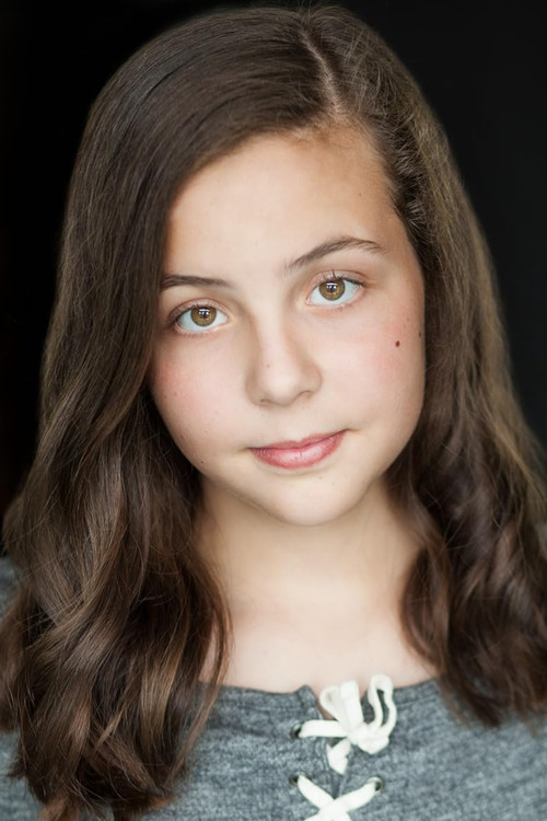 Addison Gosselin as Paula