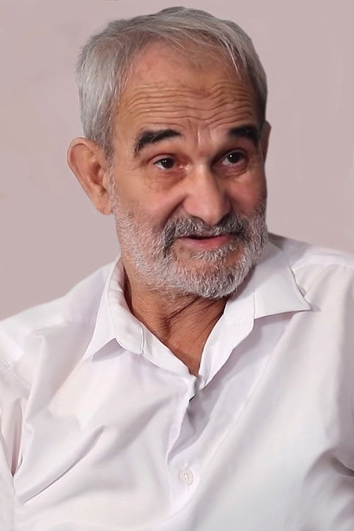 Antar Hellal as L'Inventeur