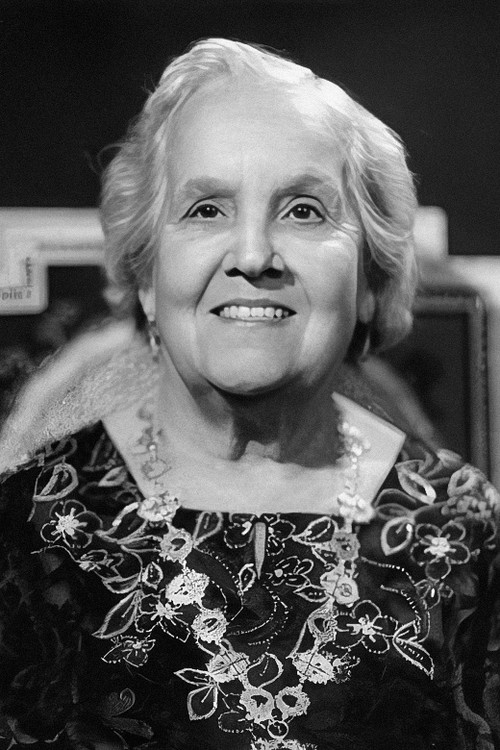 Teresa Gomes as Teresa