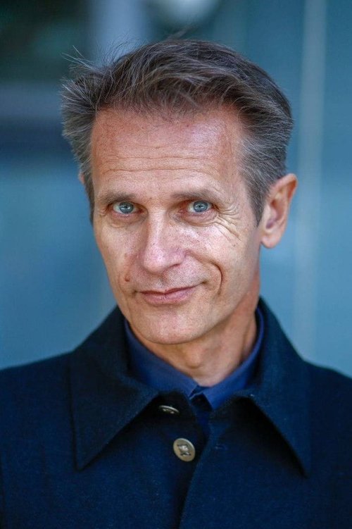 Alexander Höchst as Franz