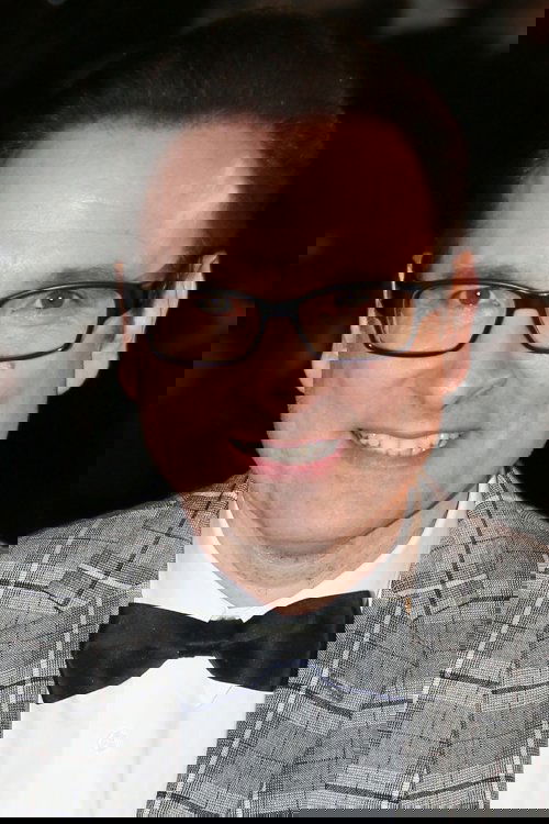 Jean-Marc Généreux as Jean-Marc Généreux