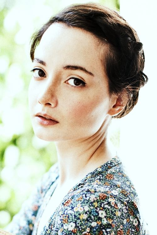 Gloria de Oliveira as Maria Jerg