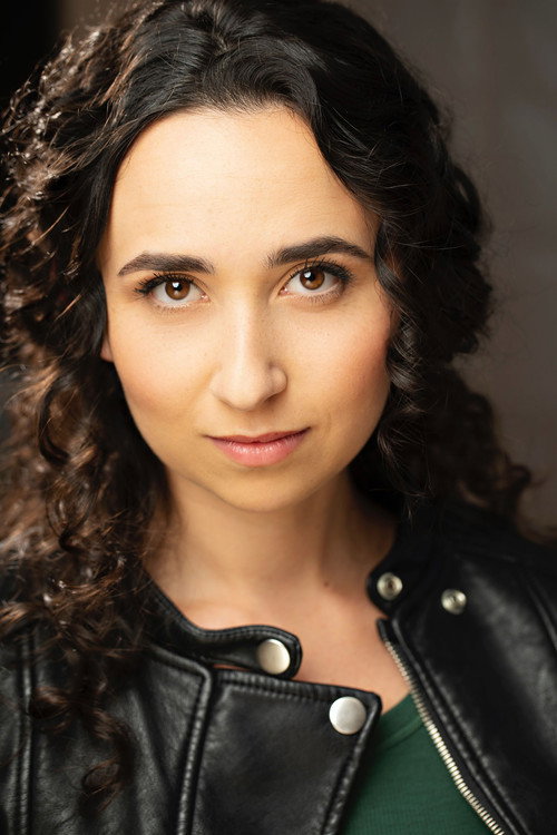 Lisette Glodowski as Seductive Woman