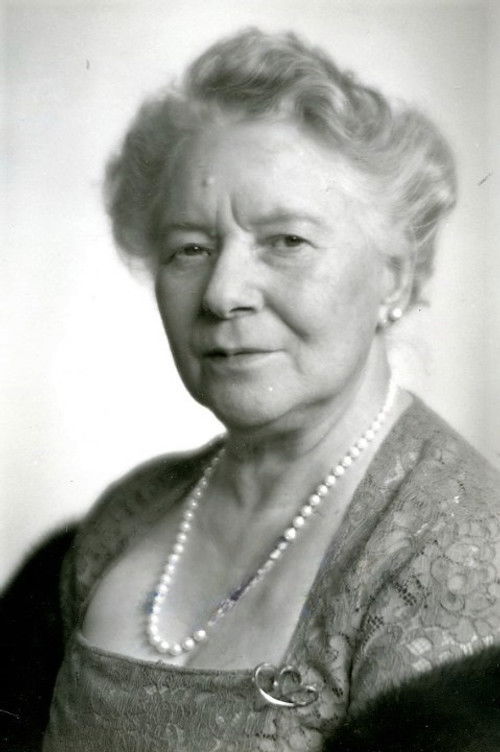 Elsa Ebbesen-Thornblad as Mrs Nordström