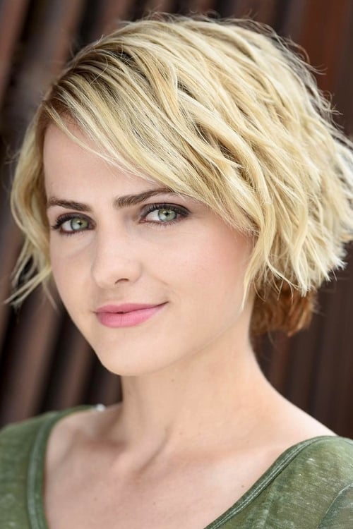 Reine Swart as Cerike