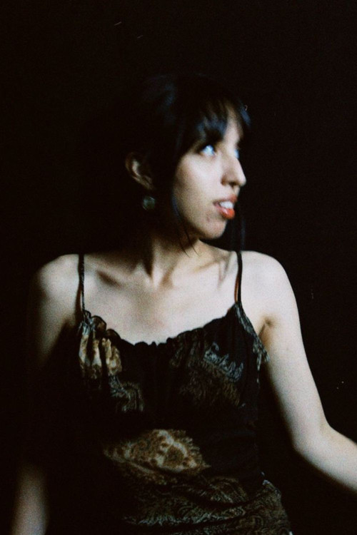 Yasmín Vásquez as Mariela, la hermana (voice) (uncredited)