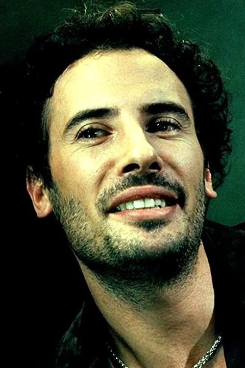 Davide Dominici as Riccardo