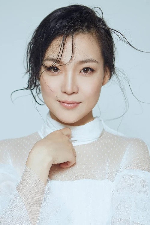 Cao Xue as Wan Ren Mi (Everyone Loved)