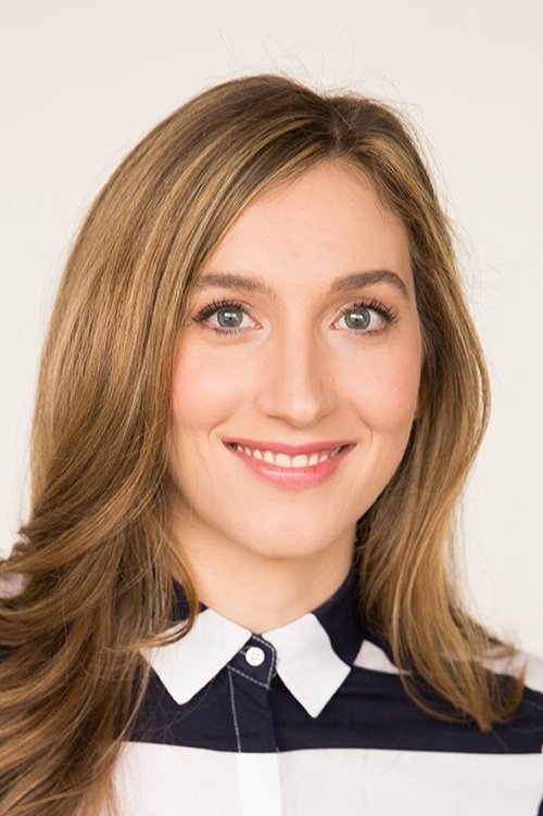 Elizabeth Guest as Vivian