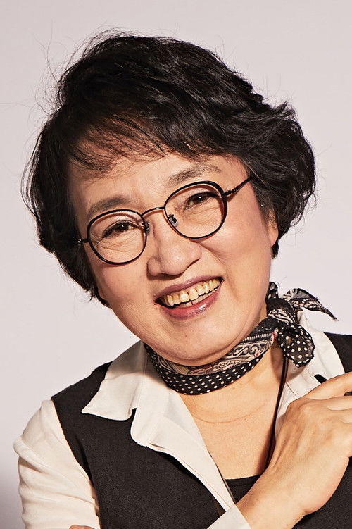 Kim Jin-ae as Self
